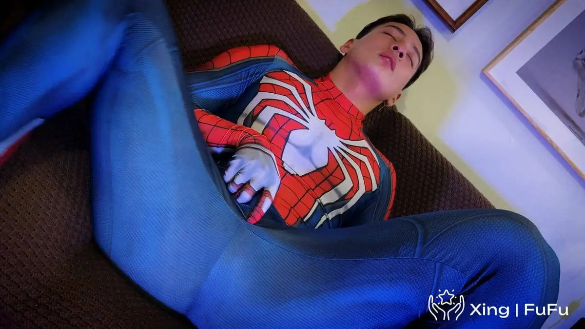 Handjob for handsome Spiderman